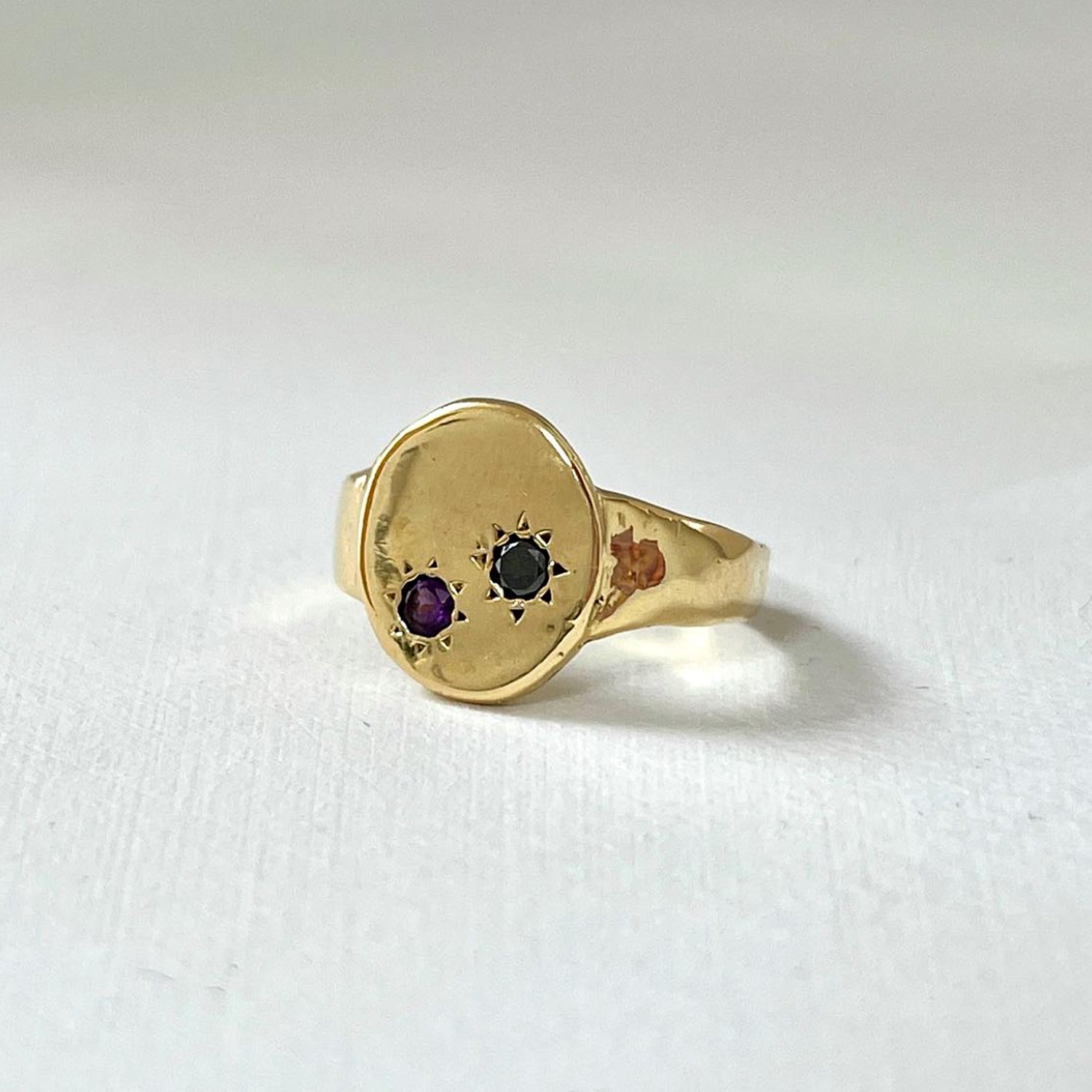 Mei-Li_Rose_bespoke custom_birthstone_signet_ring minimal cool